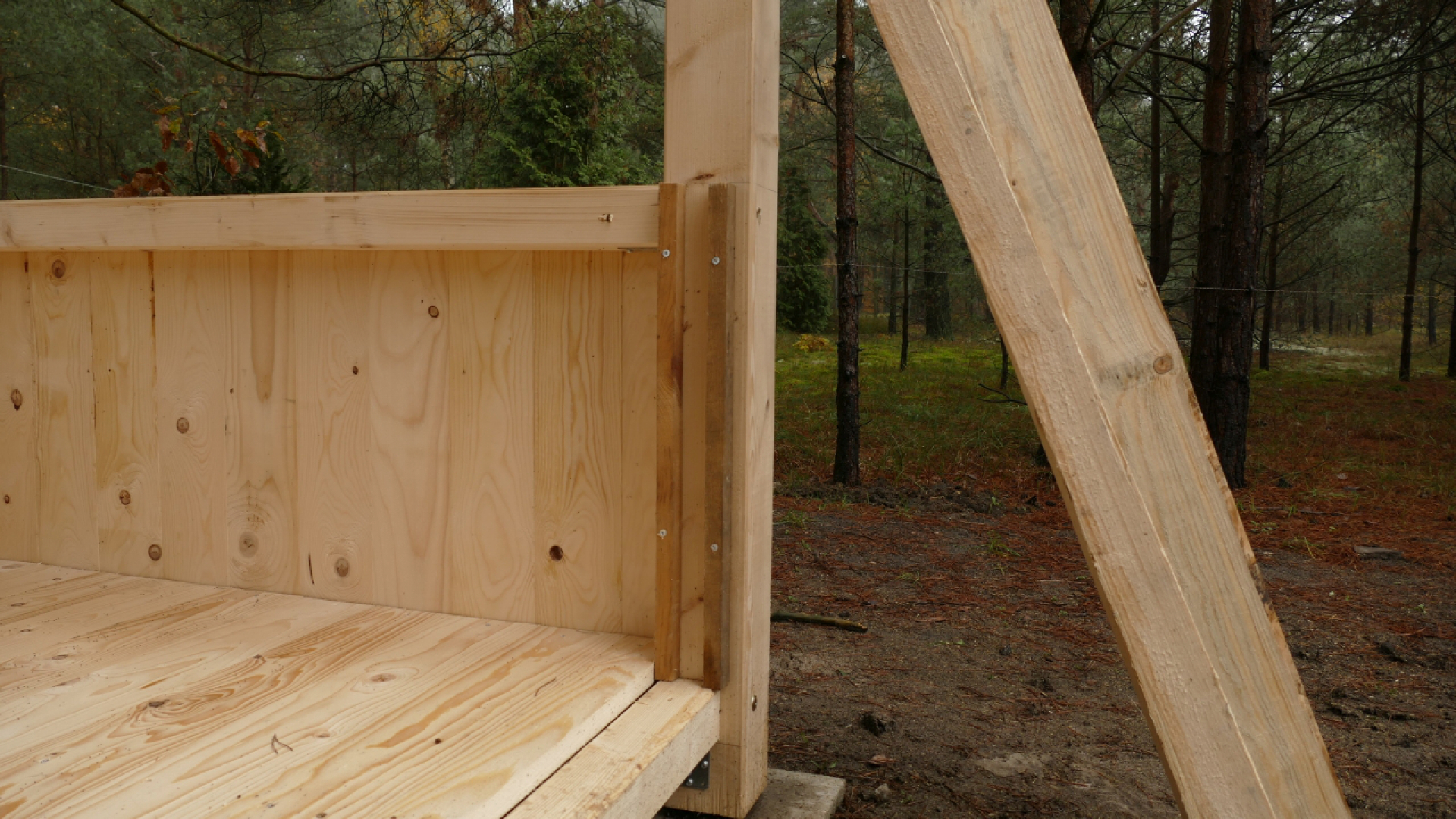 Bretter an Vorderseite herausnehmbar